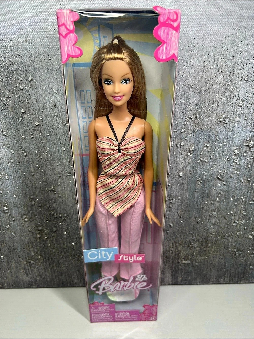 Barbie City Style Barbie Doll 2005 in Pink & Blue